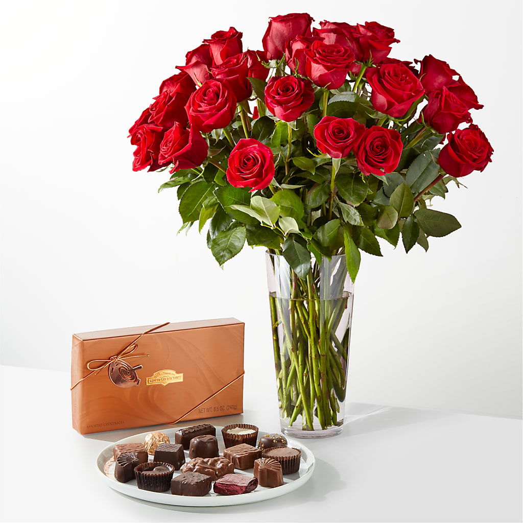 Romantic Long Stem Red Rose Bouquet Bundles – Floral Insight, Houston TX