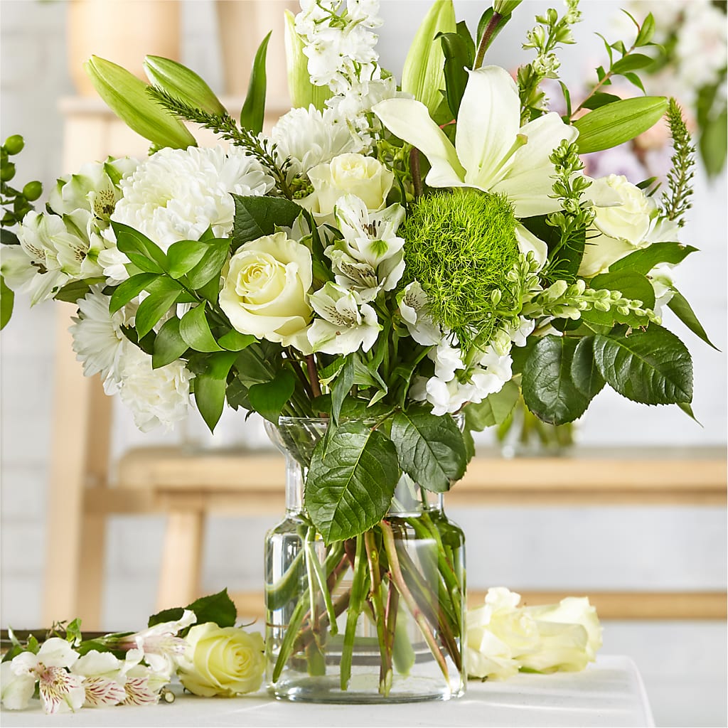 Classic Ivory – A Florist Original – Floral Insight, Houston TX